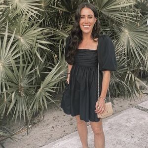 Abercrombie & Fitch Ruched Bodice Puff
Sleeve Mini Dress